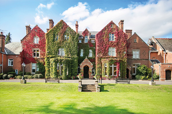 Queen Anne's School | Internado privado en Reading (Inglaterra)