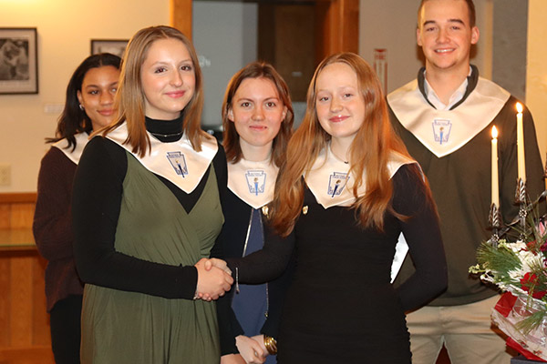 Supervisión del curso escolar en Estados Unidos con alojamiento en internado